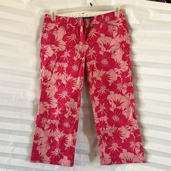Express Pants - Express Women's Pink Floral Capri Pants Size 8 Cropped Casual Summer Bottoms
